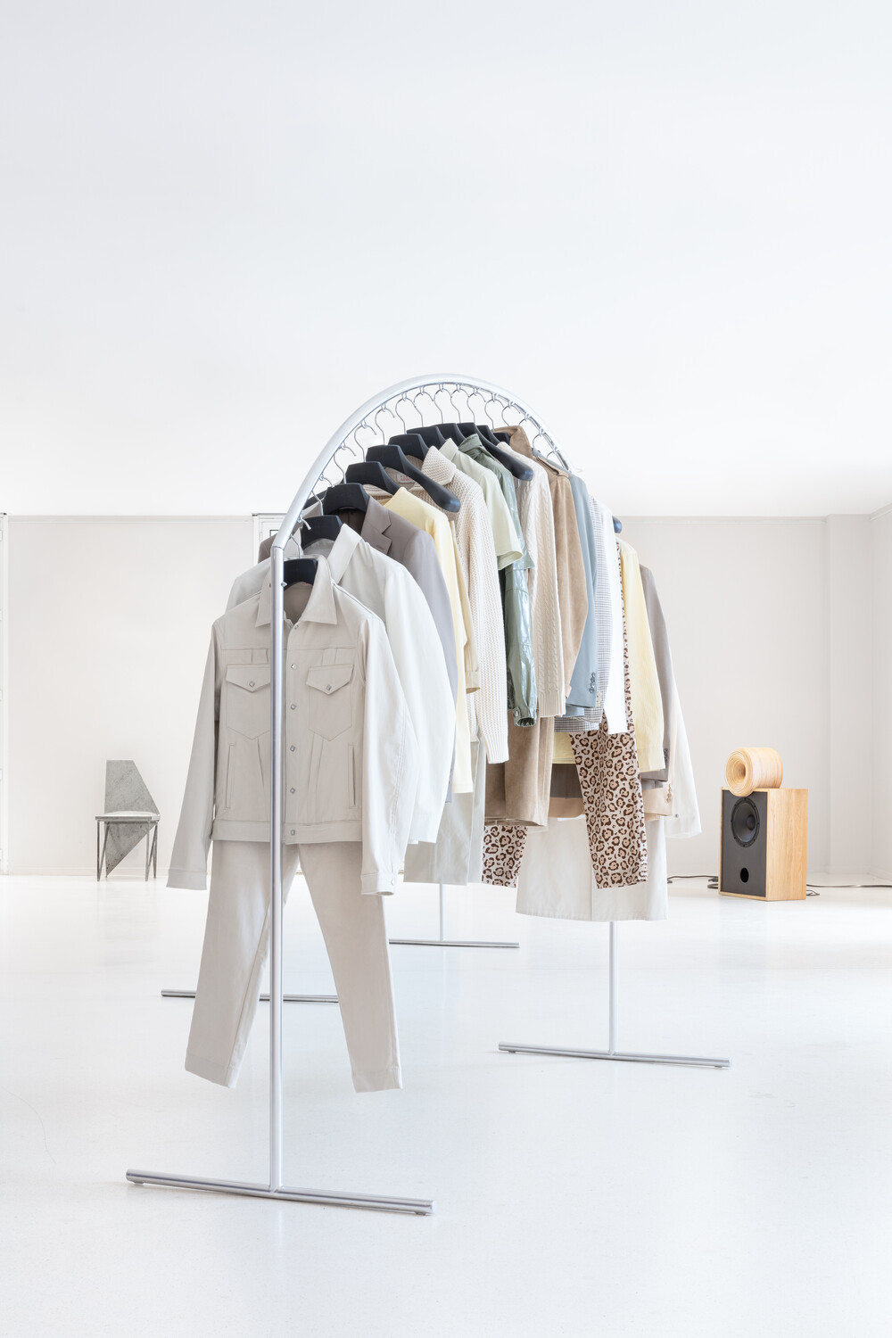 Spring-summer 2023 presentation - Mens suits and clothes De Fursac