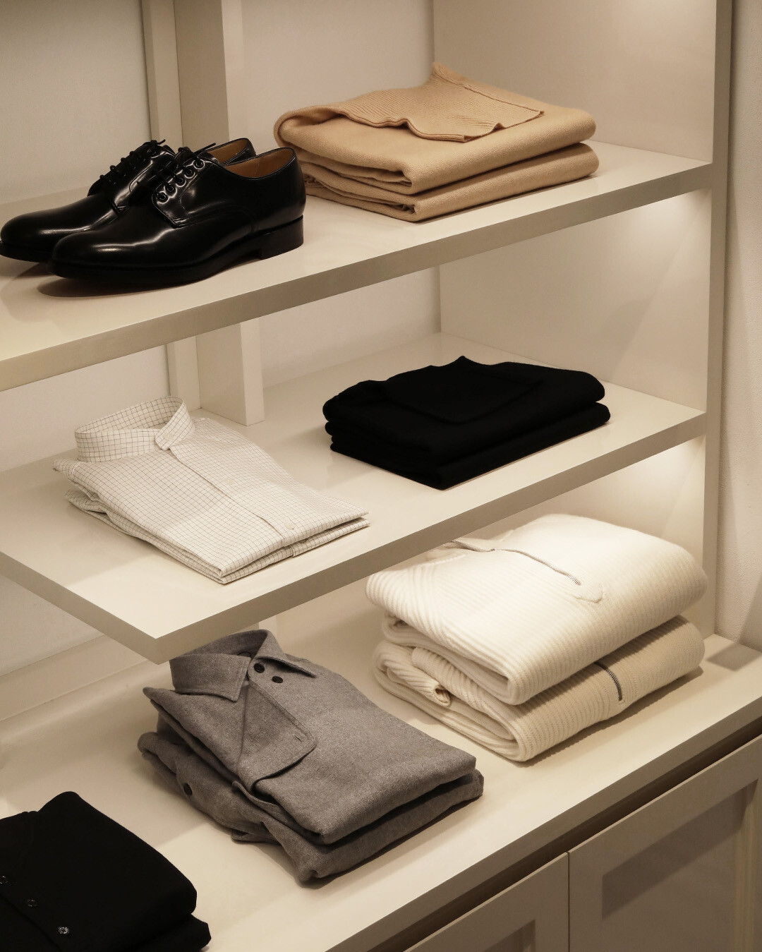 A Bit of organization - Mens suits and clothes De Fursac