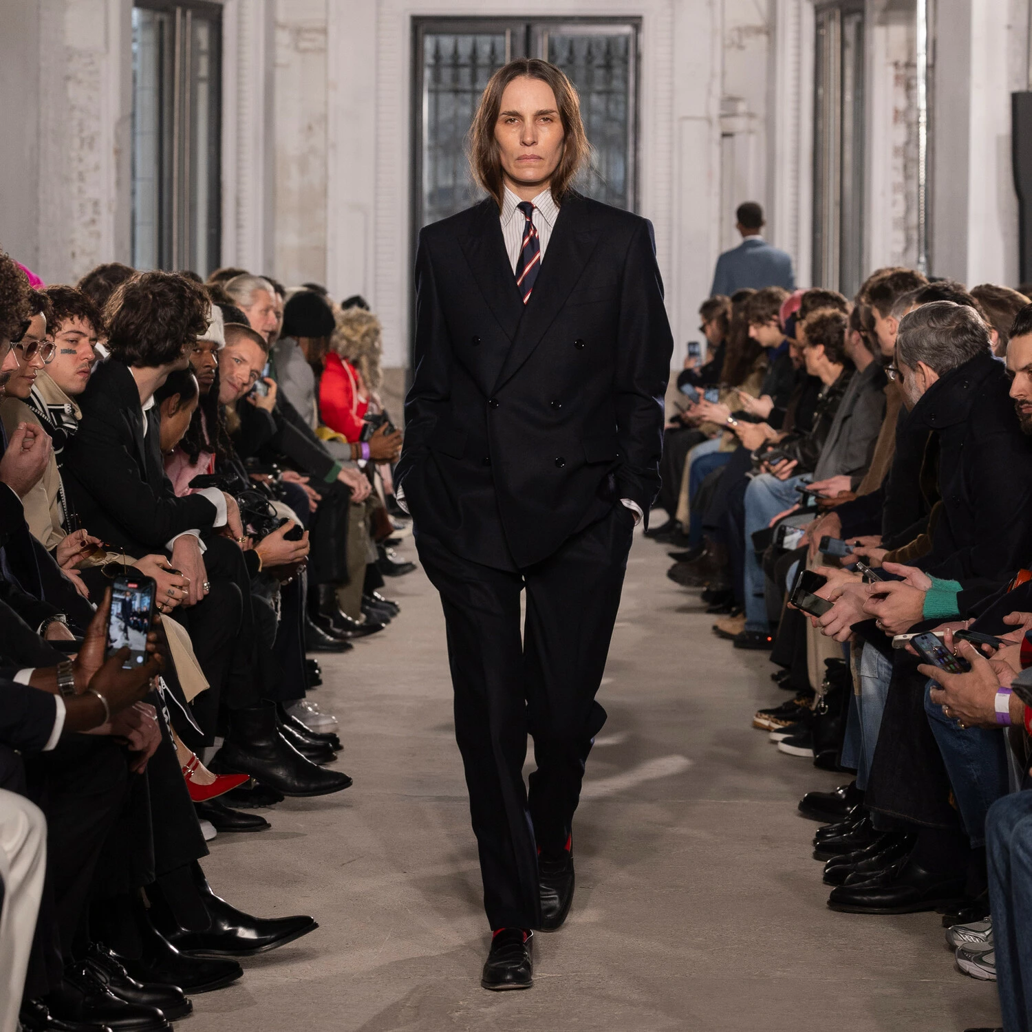 Défilé automne-hiver 2025 à Paris - Costume homme et vêtements Fursac