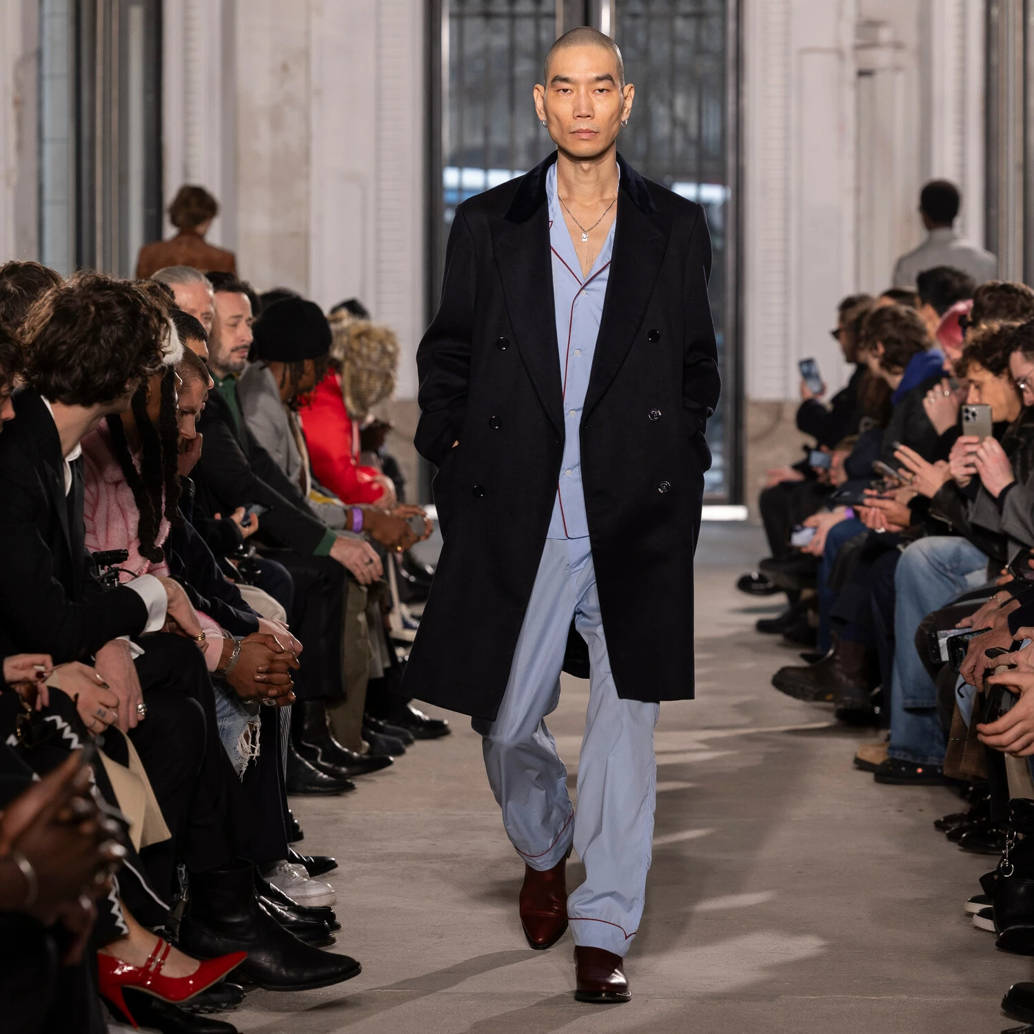 Défilé automne-hiver 2025 à Paris - Costume homme et vêtements Fursac