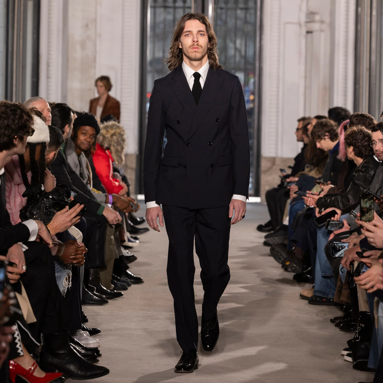 Défilé automne-hiver 2025 à Paris - Costume homme et vêtements Fursac