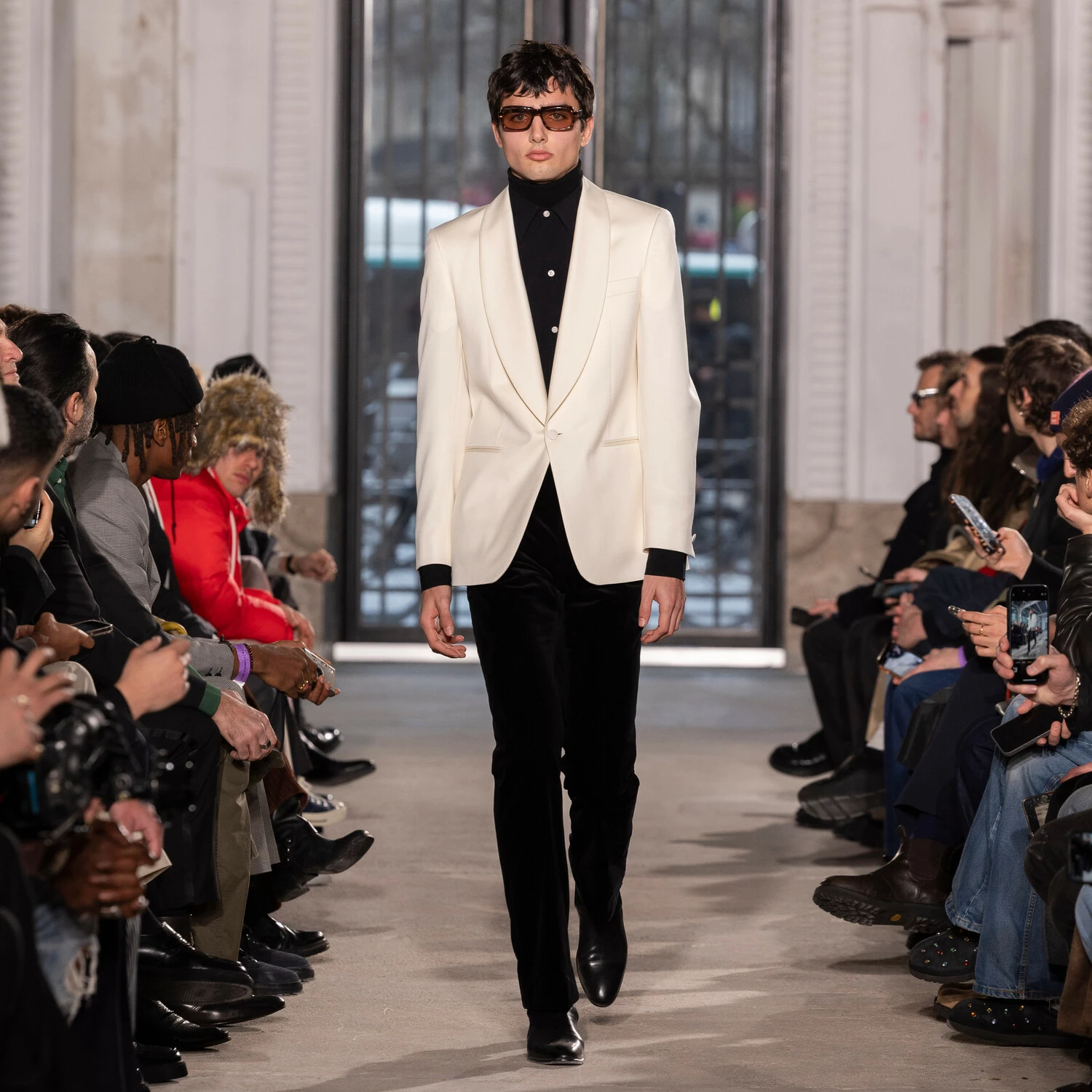 Défilé automne-hiver 2025 à Paris - Costume homme et vêtements Fursac