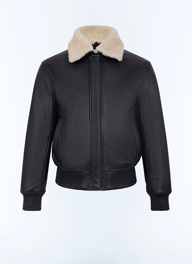 Blouson en cuir noir homme matière principale: 100% cuir d'agneaucol amovible: 100% cuir d'agneaudoublure col: 100% polyesterdoublure corps: 100% polyesterdoublure manches: 100% polyesterdoublure poches: 100% cotonbord-côte: 100% cuir d'agneau Fursac - M3LUIR-GL01-B020