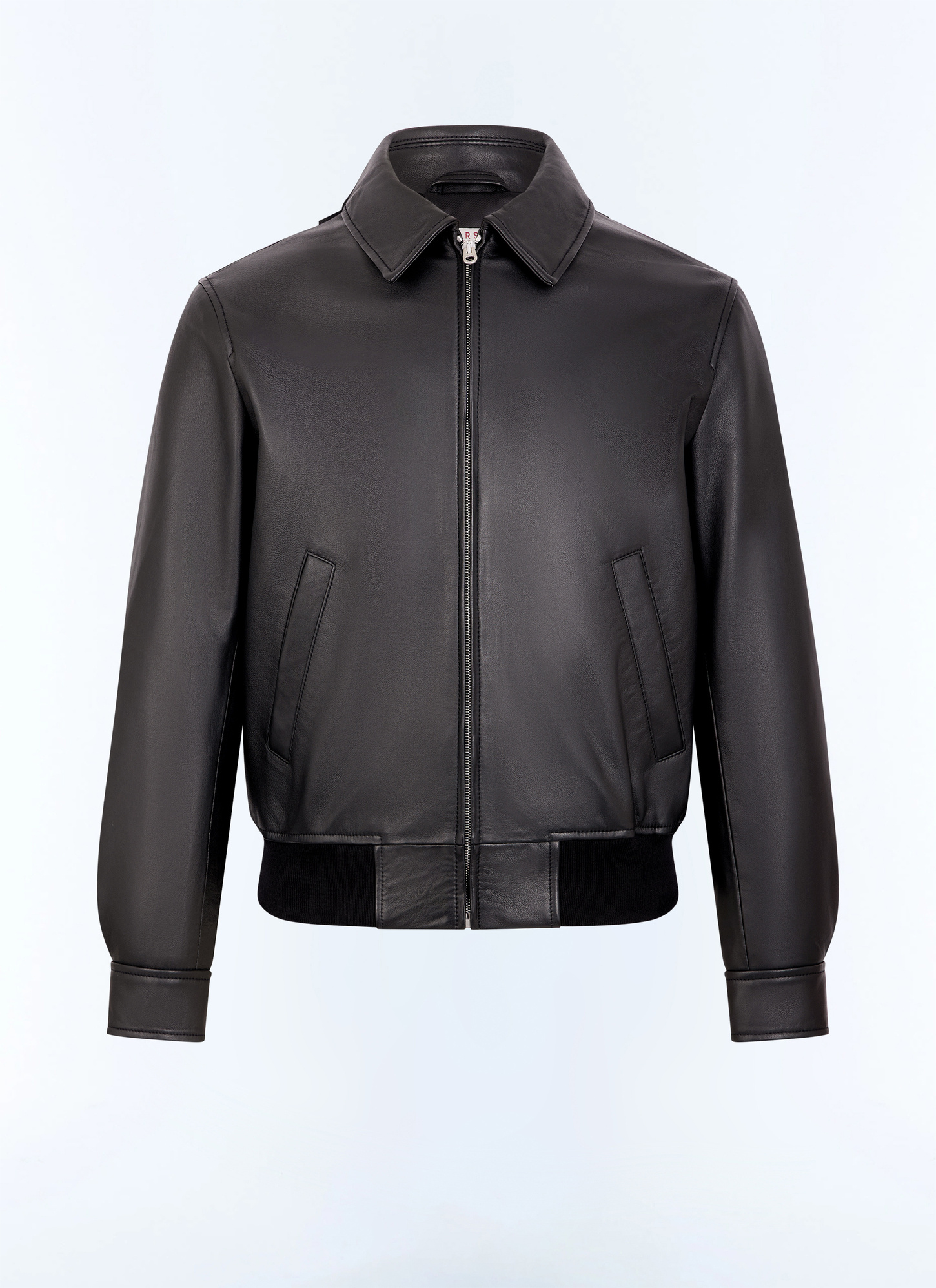Blouson en cuir noir homme matière principale: 100% cuir d'agneaudoublure corps: 100% polyesterdoublure manches: 100% polyesterdoublure poches: 100% cotonbord-côte: 50% polyester, 46% coton, 4% elasthanne Fursac - M3LRED-GL01-B020