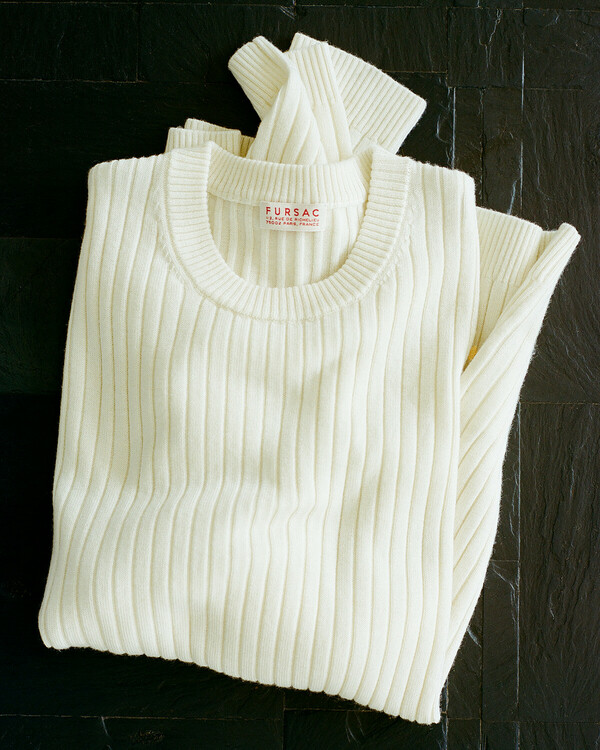 Caring for knitwear - Mens suits and clothes De Fursac