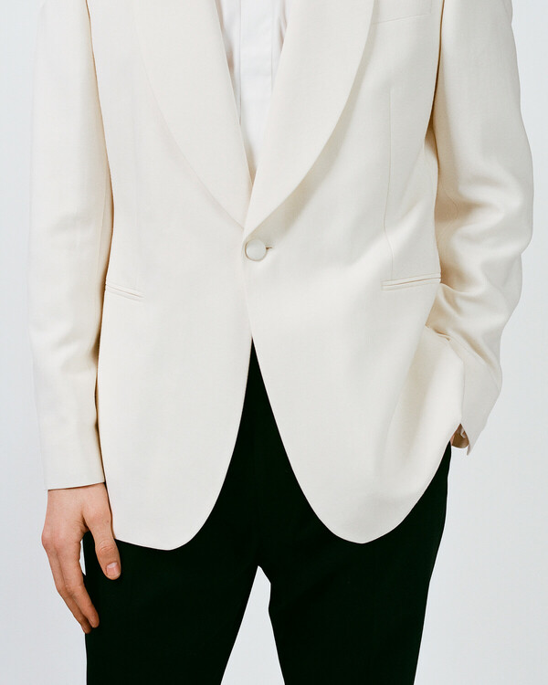 Finding the perfect suit - Mens suits and clothes De Fursac
