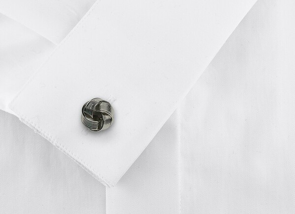 When and how to wear cufflinks - Mens suits and clothes De Fursac