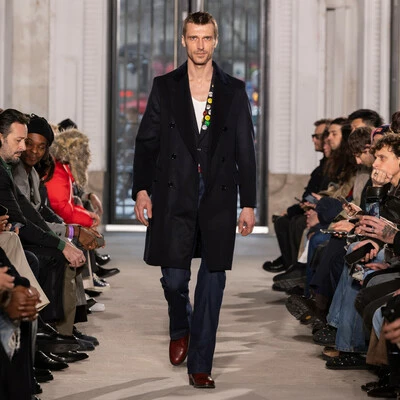 Défilé automne-hiver 2025 à Paris - Costume homme et vêtements Fursac