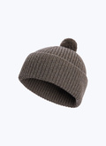 Wool beanie with pompom - D2EBON-TR50-G014