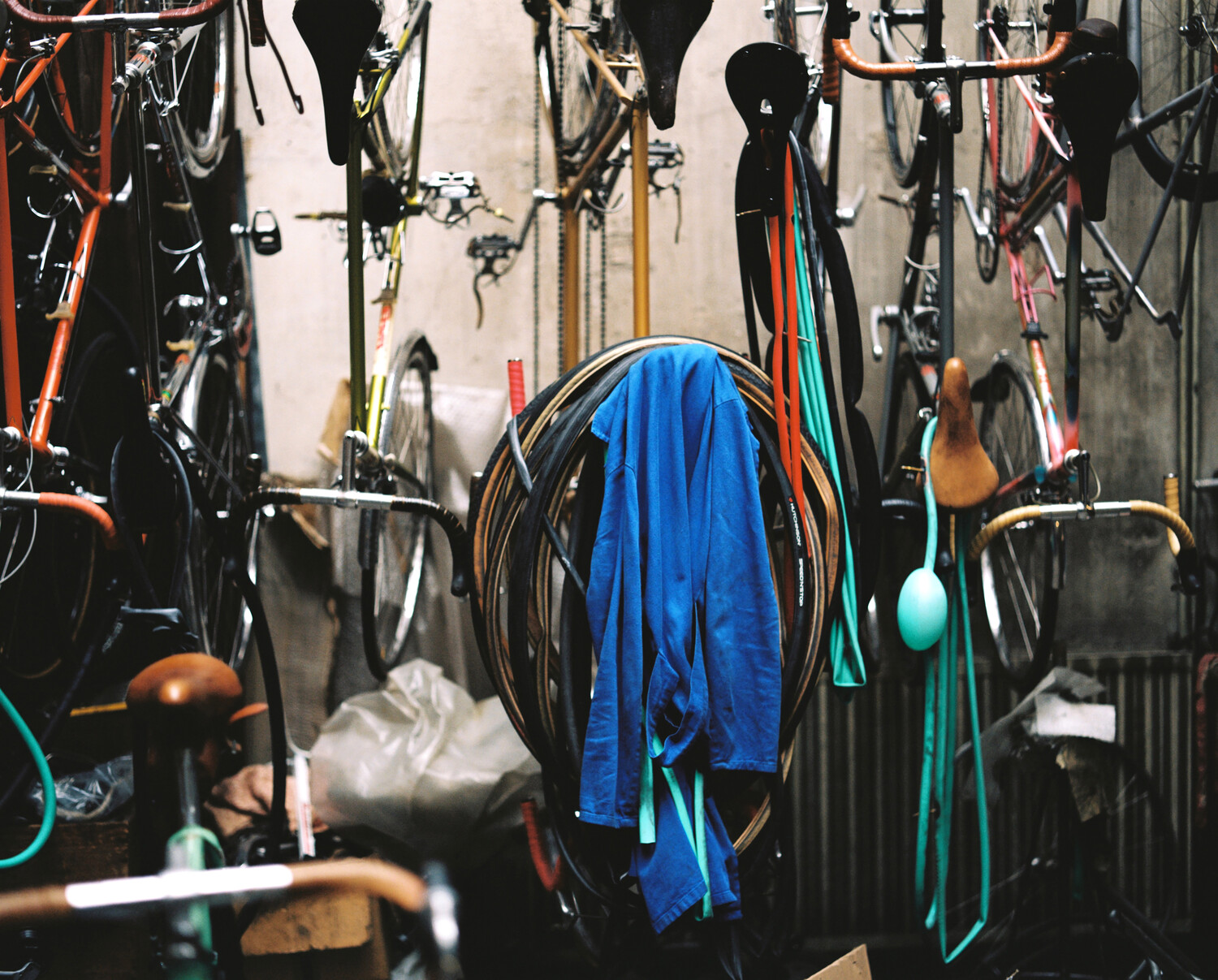 Cycles Alex Singer - Mens suits and clothes De Fursac