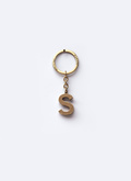 Brass "S" letter key fob - B3CLES-AB01-92