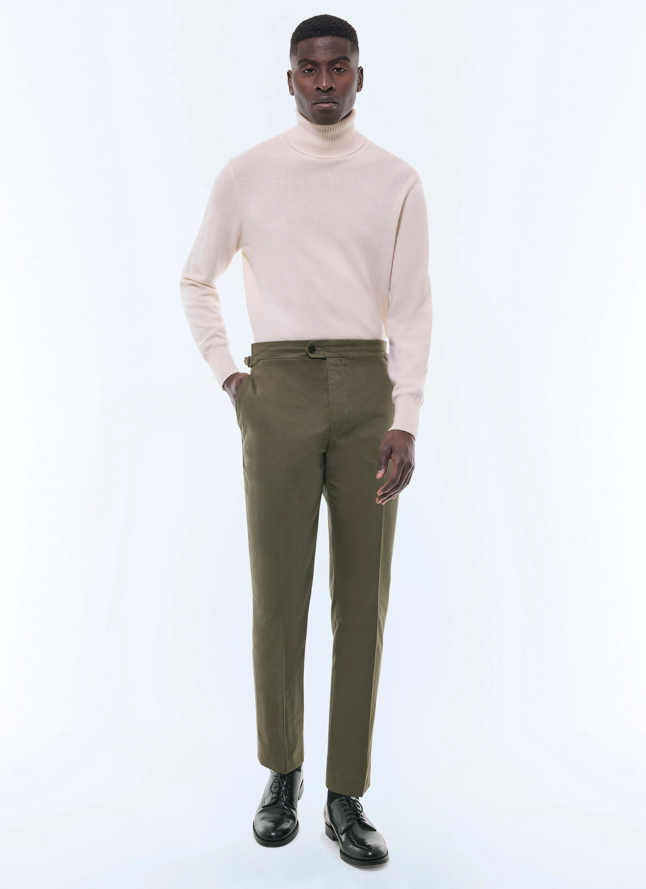 Chino ajusté en toile de coton