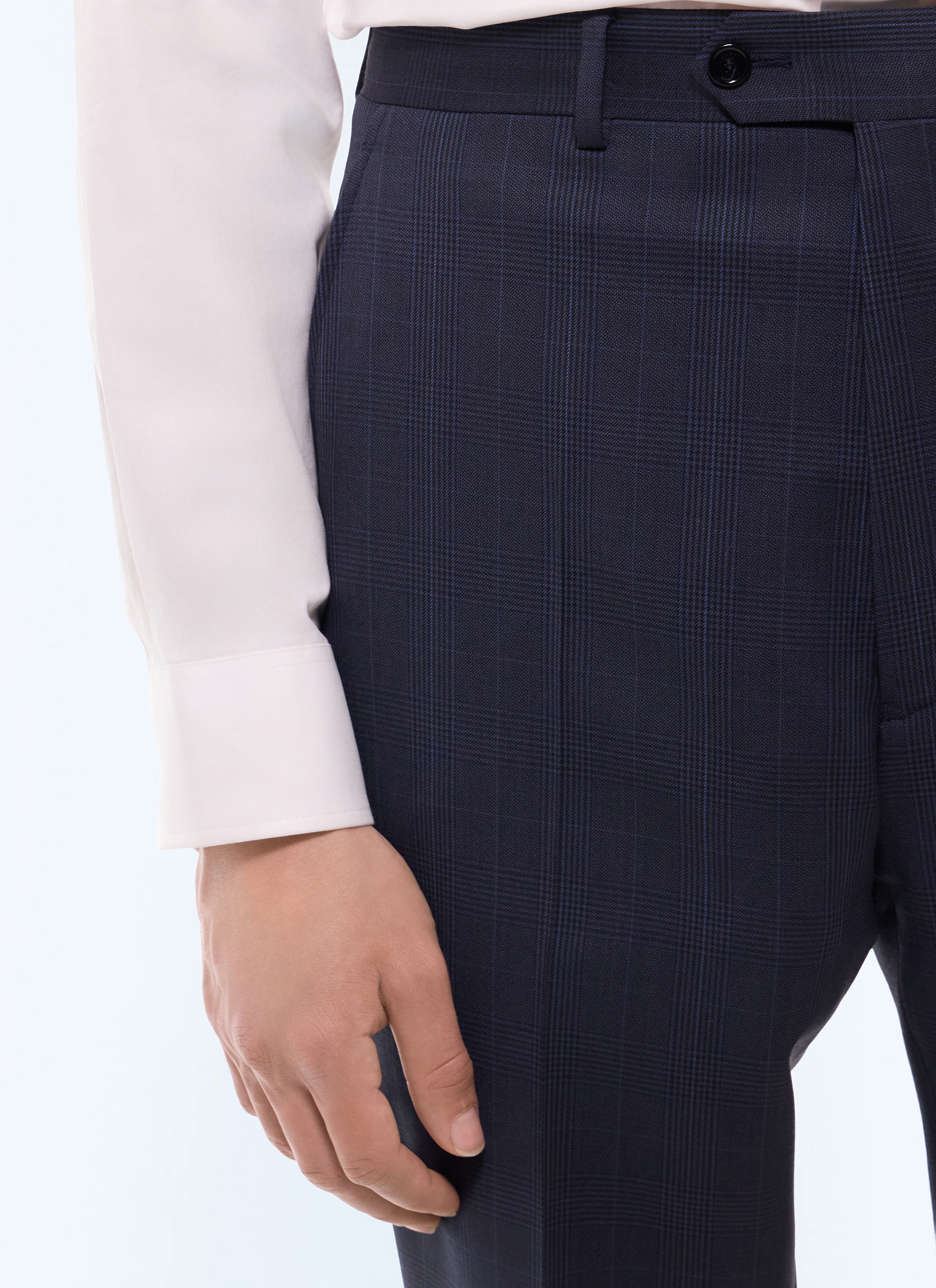 Pantalon homme tissu principal: 100% laine viergedoublure ceinture: 65% polyester, 35% cotondoublure jambes: 100% polyesterdoublure poches: 65% polyester, 35% coton Fursac - P3LOXA-LC08-D030