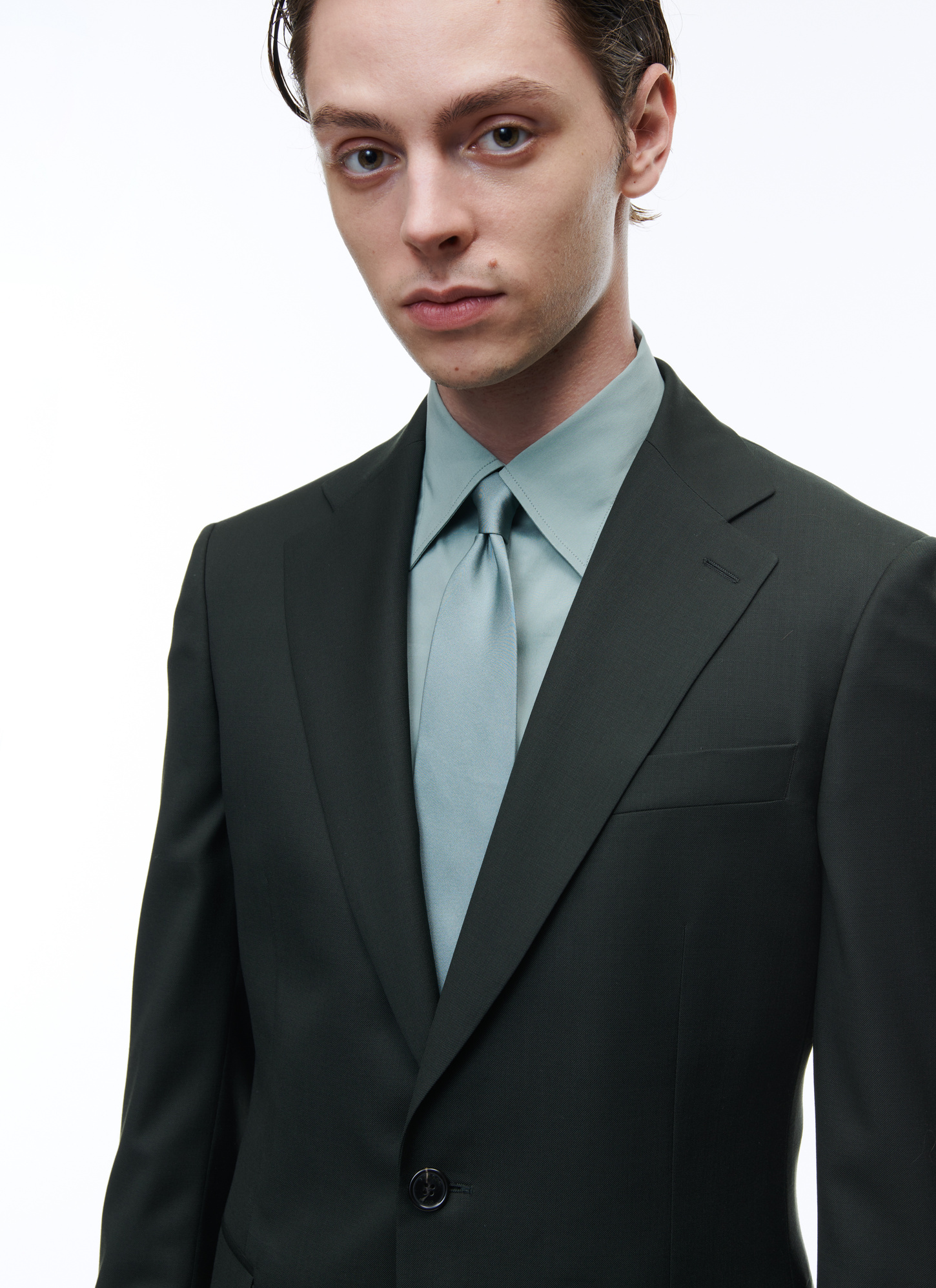 green-fitted-cut-suit-22hc3avra-ac70-40-men-s-suit