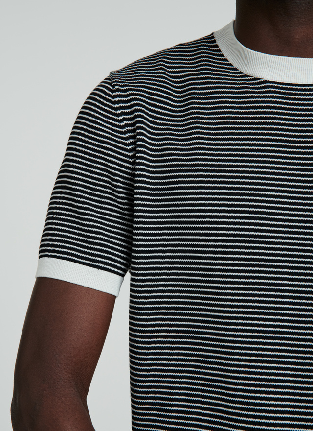 Cream stripes round collar sweater 