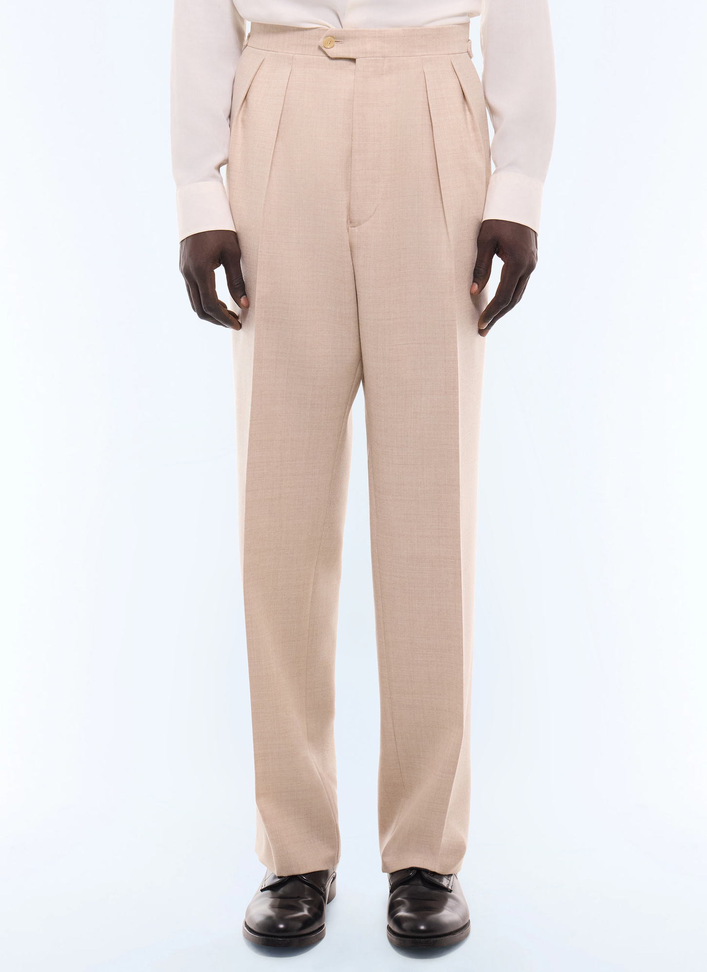 Men's trousers natural main fabric: 100% virgin woolwaistband lining: 58% cotton, 42% polyesterleg lining: 100% polyesterpocket lining: 58% cotton, 42% polyester Fursac - P3GARG-LC17-A003