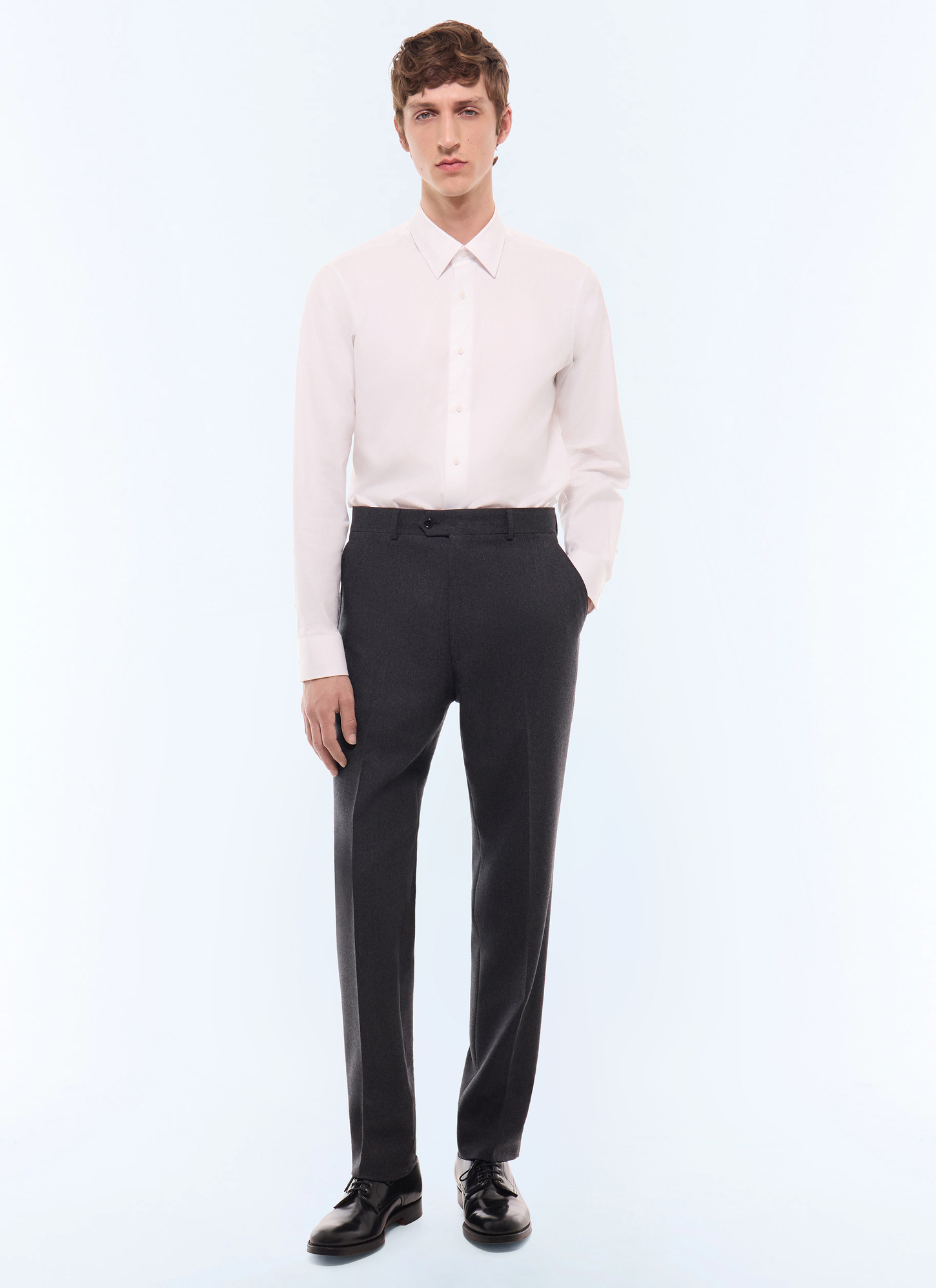 Men's trousers anthracite main fabric: 100% virgin woolwaistband lining: 58% polyester, 42% cottonleg lining: 100% polyesterpocket lining: 58% polyester, 42% cotton Fursac - P3LOXA-LC17-B021