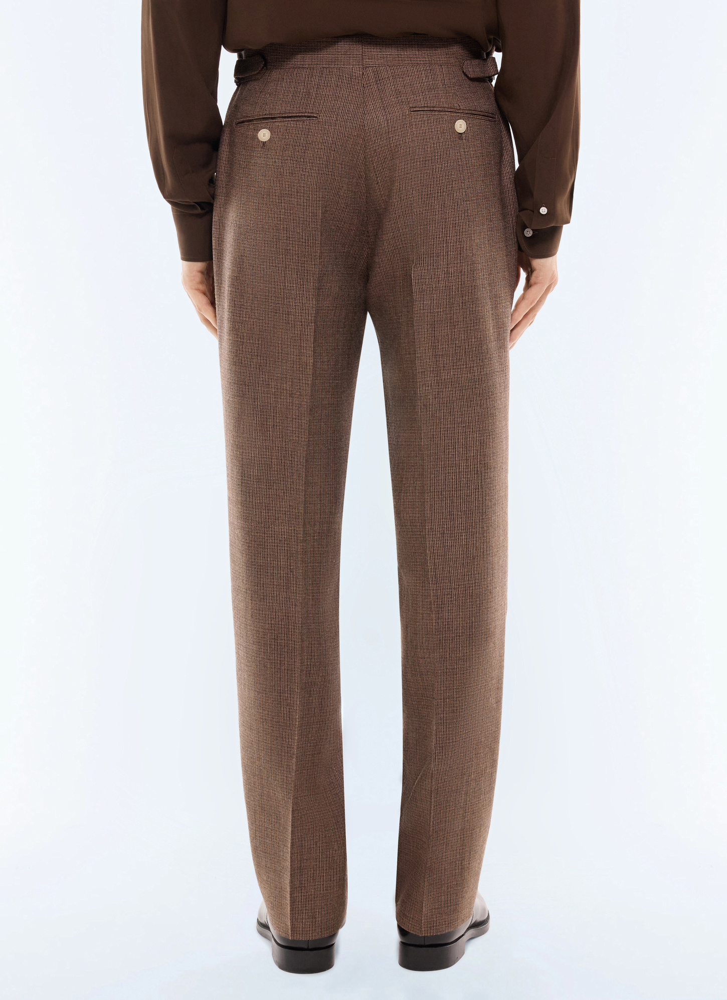Men's brown main fabric: 100% virgin woolwaistband lining: 58% polyester, 42% cottonleg lining: 100% polyesterpocket lining: 58% polyester, 42% cotton trousers Fursac - P3GOHA-LC04-G022